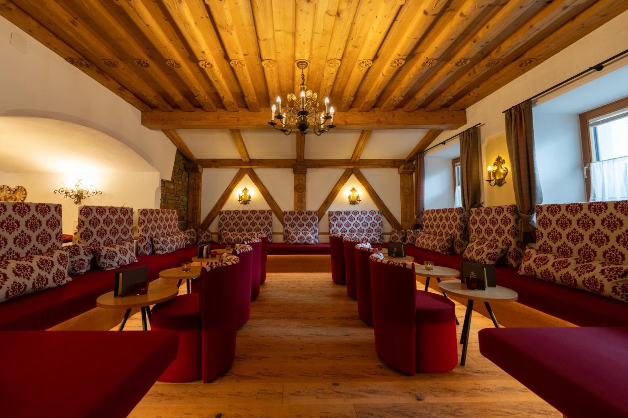 Hotel Schwarzer Adler Наудерс Екстер'єр фото
